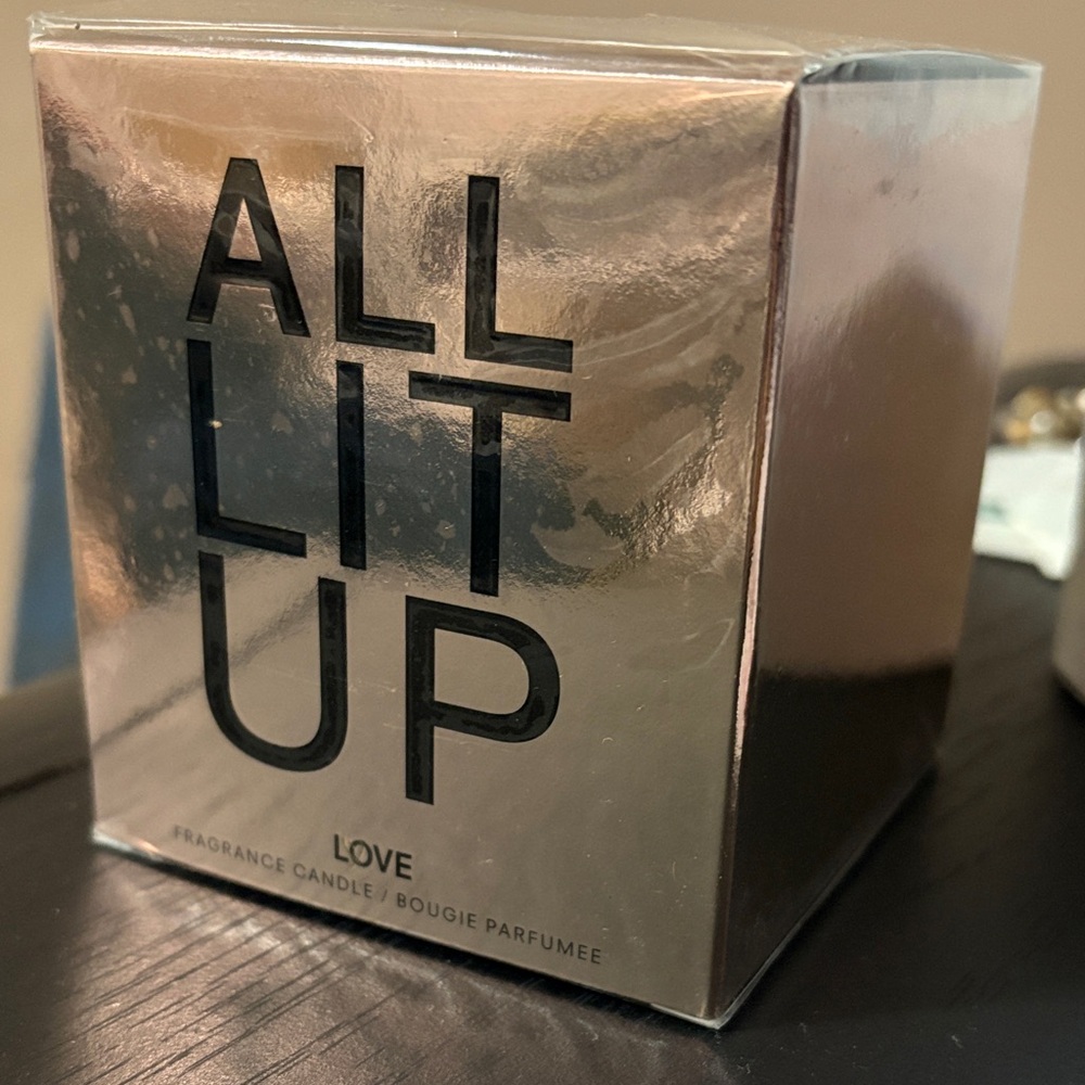 Victoria's Secret Love Candle